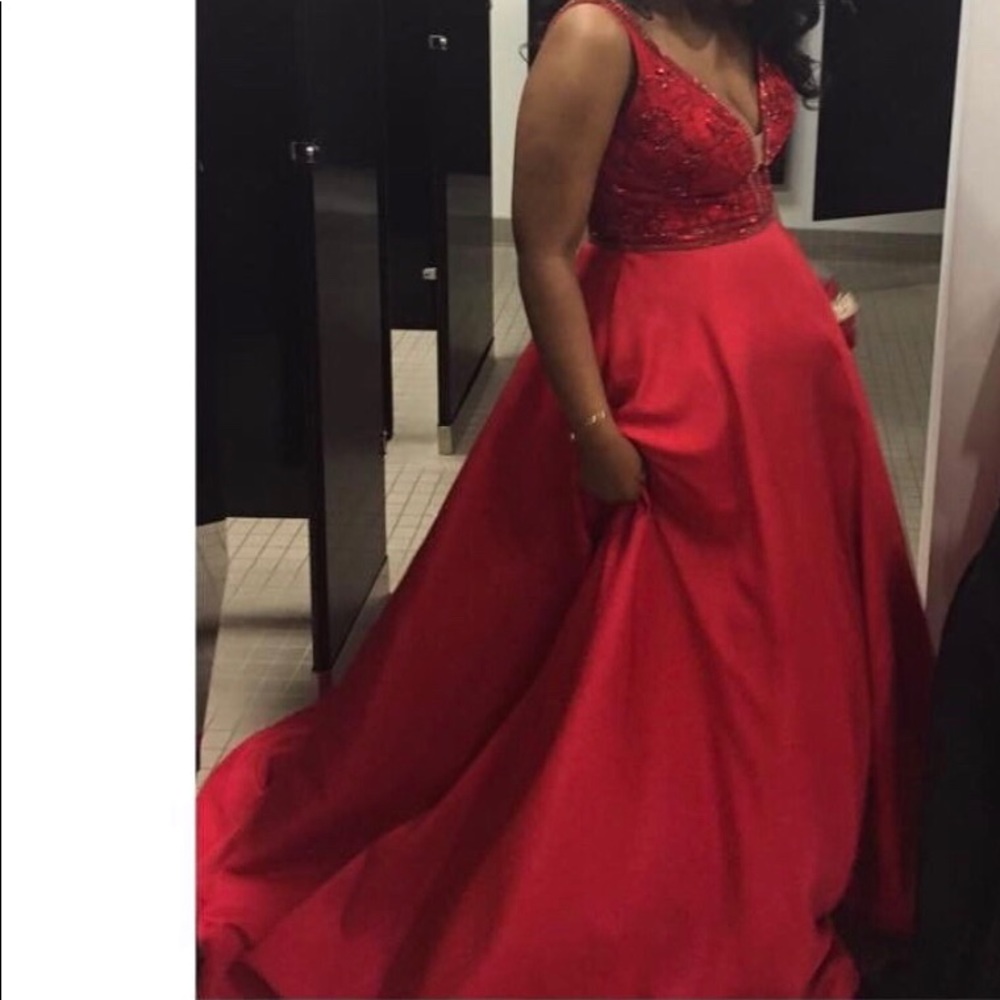 Red prom dress